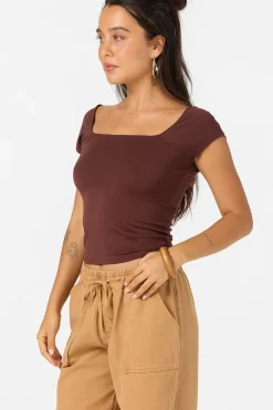 Alyssa Solid Top
