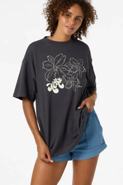 Ariah Hawaii Oversized Tee