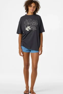Ariah Hawaii Oversized Tee