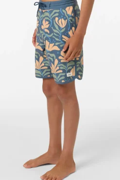 Boy's Cruzer Scallop 16