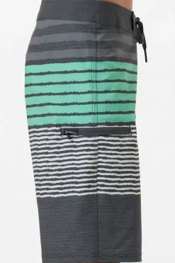 Boy's Hyperfreak Heat Stripe 17