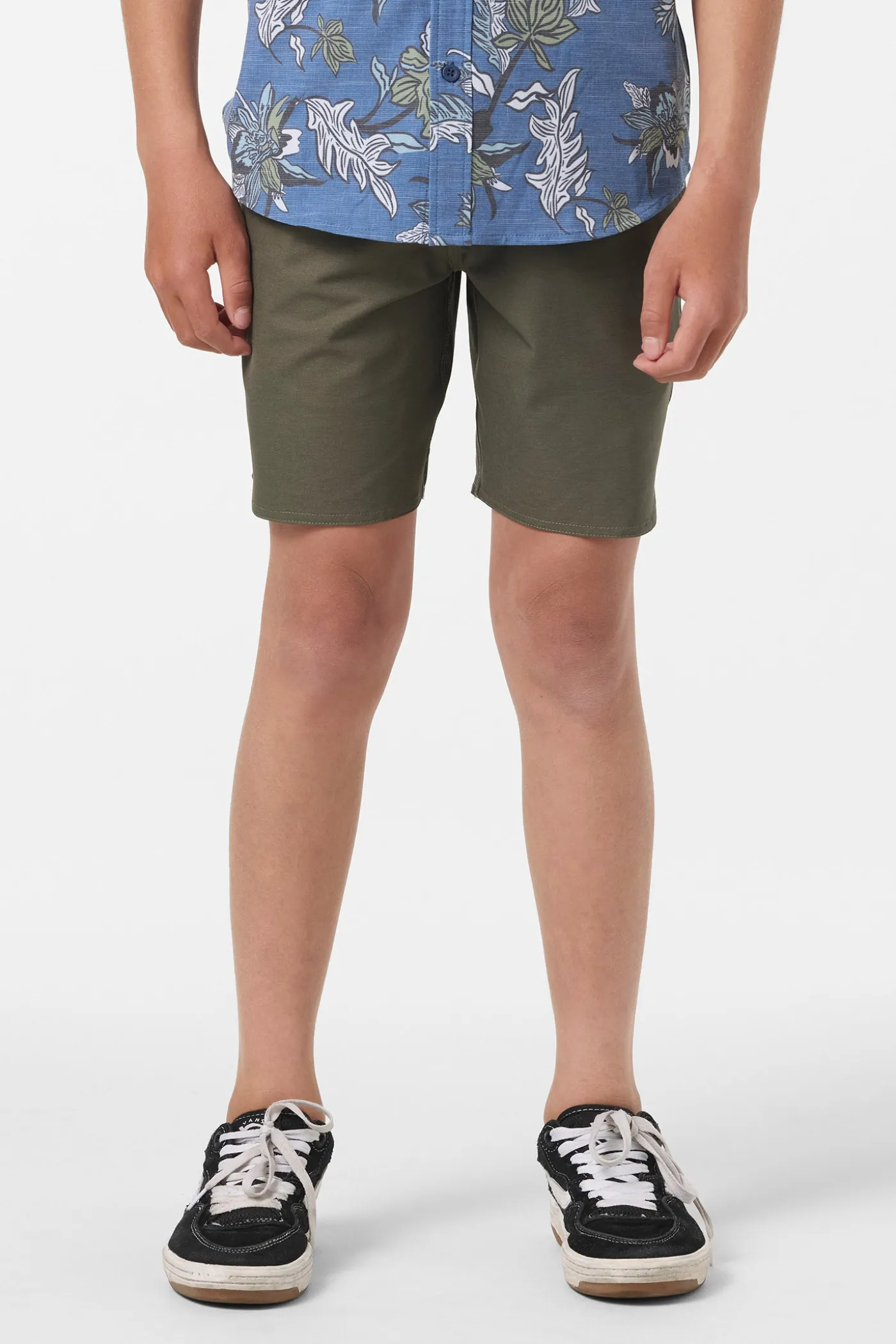Boy's Utility Scallop Hybrid 16" Hybrid Shorts