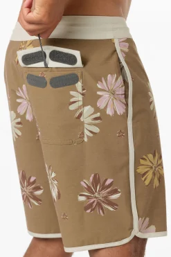 Cruzer Scallop 18" Boardshorts