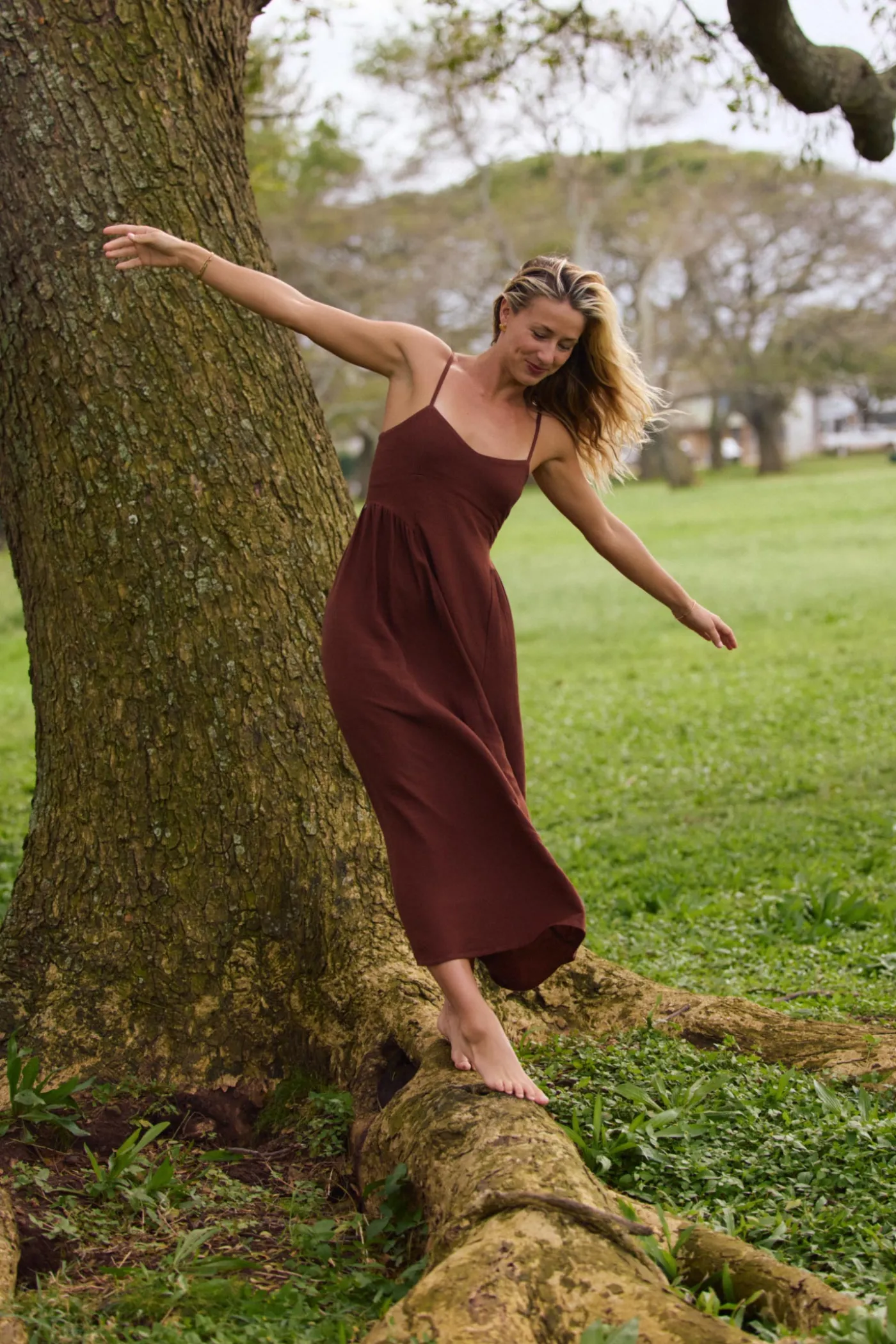 Linden Solid Midi Dress