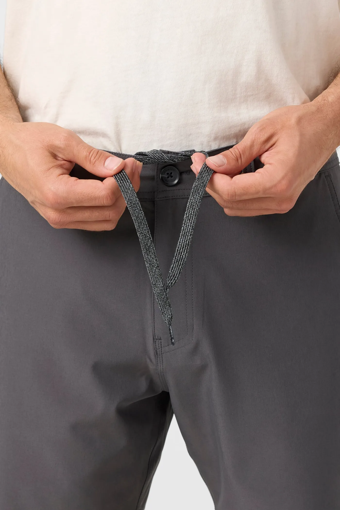 Reserve Solid 17" Hybrid Shorts