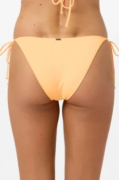 Saltwater Solids Maracas Medium Bottoms