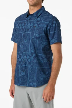 Terrace Standard Fit Shirt