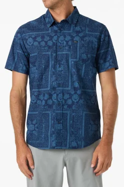 Terrace Standard Fit Shirt