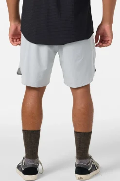TRVLR Tech Lined 17" Hybrid Shorts
