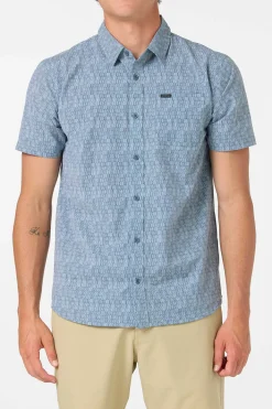 TRVLR UPF Standard Fit Shirt